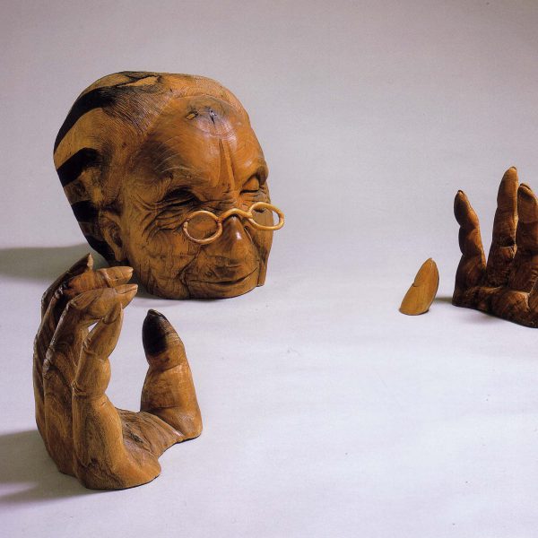 <大切なものはいつだって>
1999
クスノキ、焼き黒色